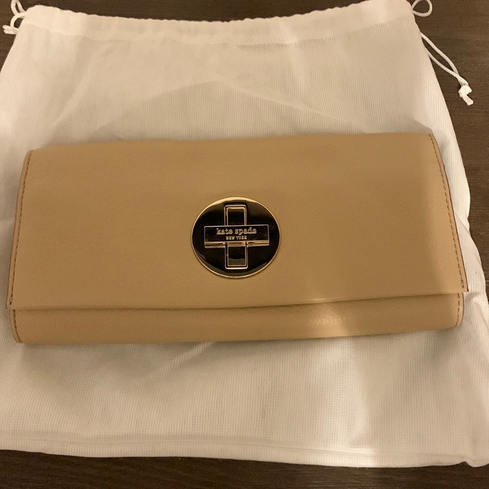 Tan leather Kate spade clutch